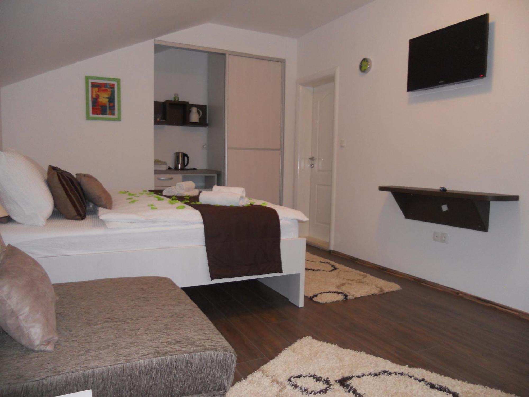 Apple Line Appartments Мостар Экстерьер фото